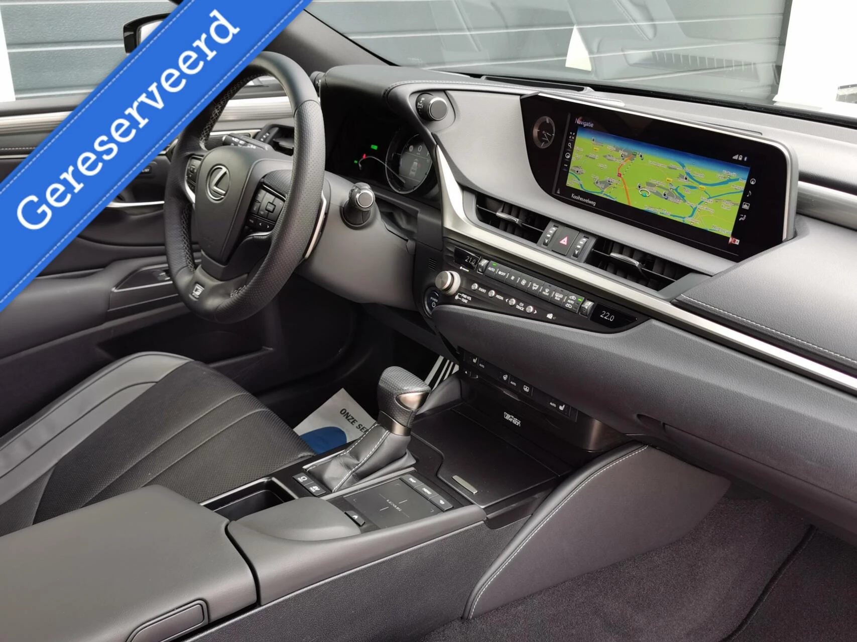 Hoofdafbeelding Lexus ES