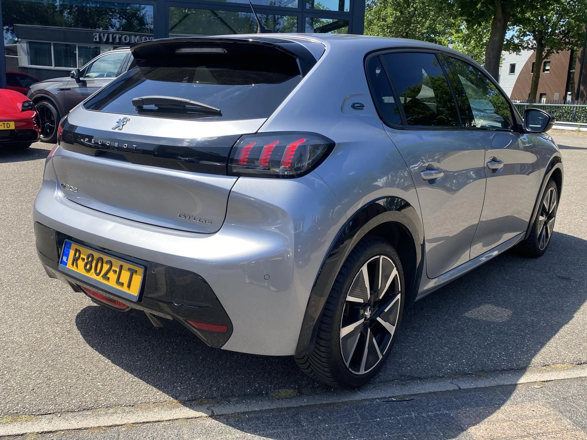 Hoofdafbeelding Peugeot e-208
