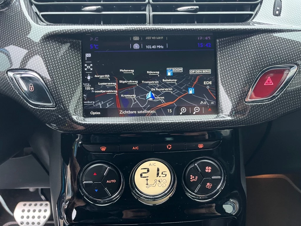 Hoofdafbeelding DS DS 3