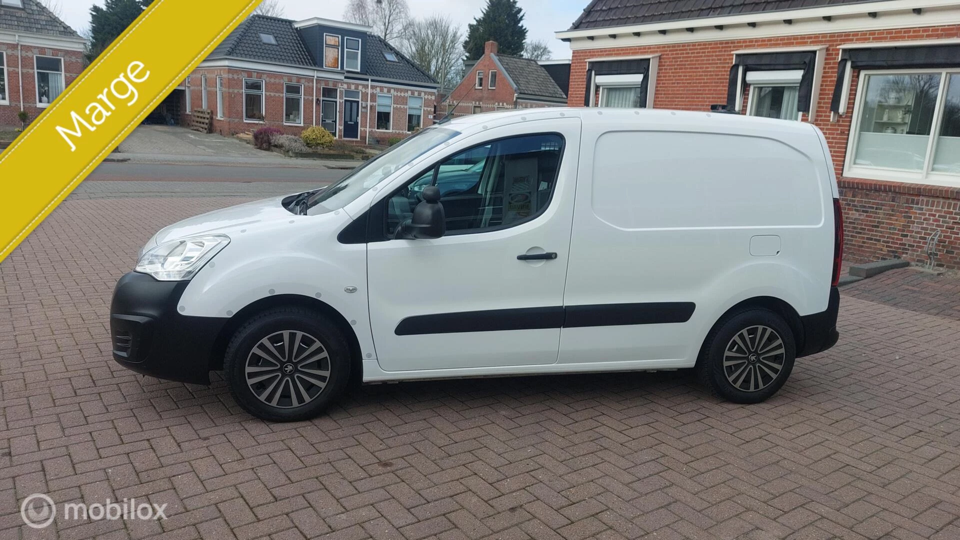 Hoofdafbeelding Peugeot Partner