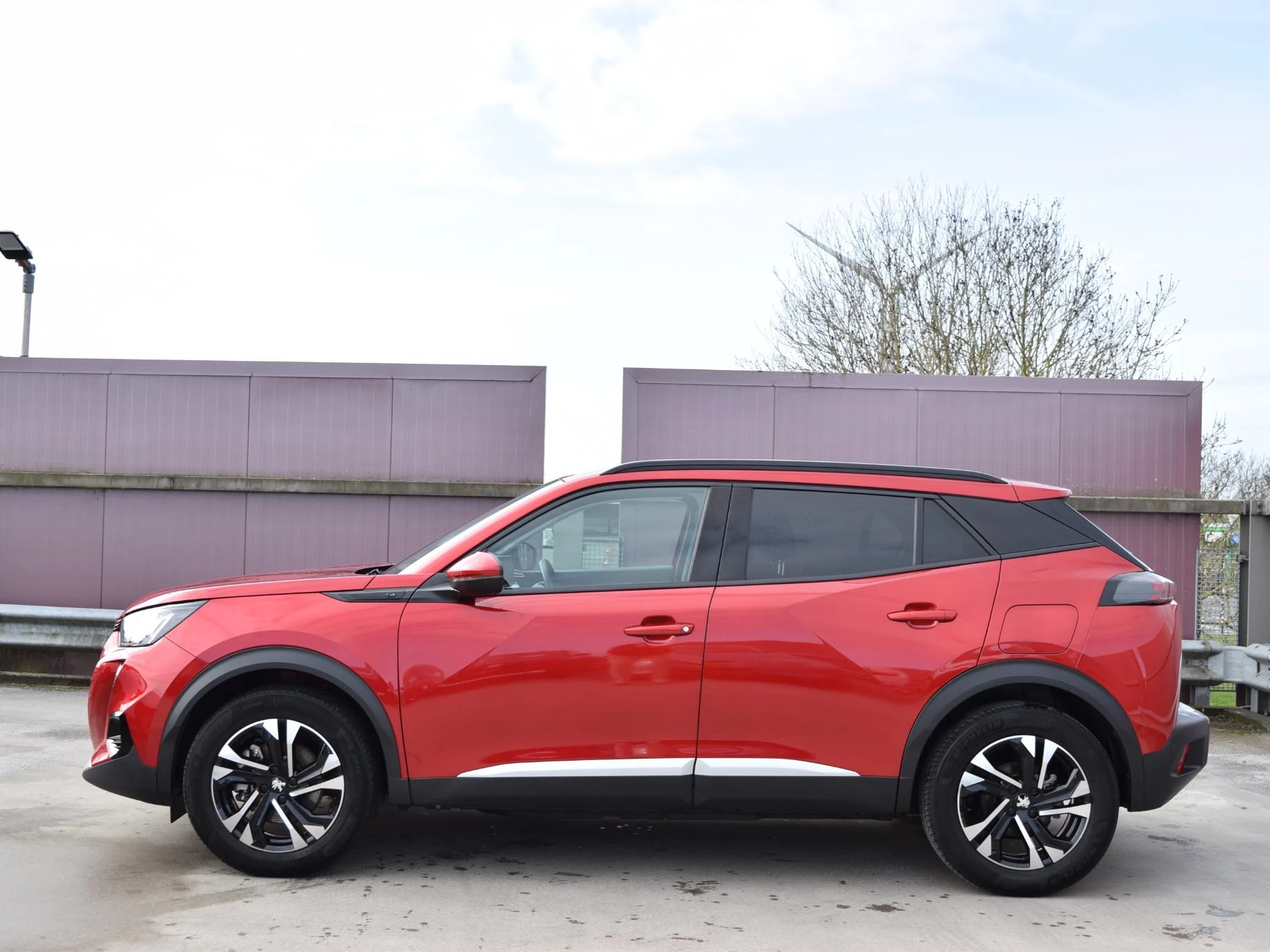 Hoofdafbeelding Peugeot e-2008