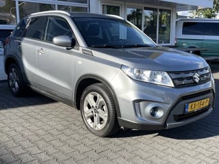 Suzuki Vitara 1.6 Exclusive Navigatie Camera Cruise control Climate control Stoelverwarming