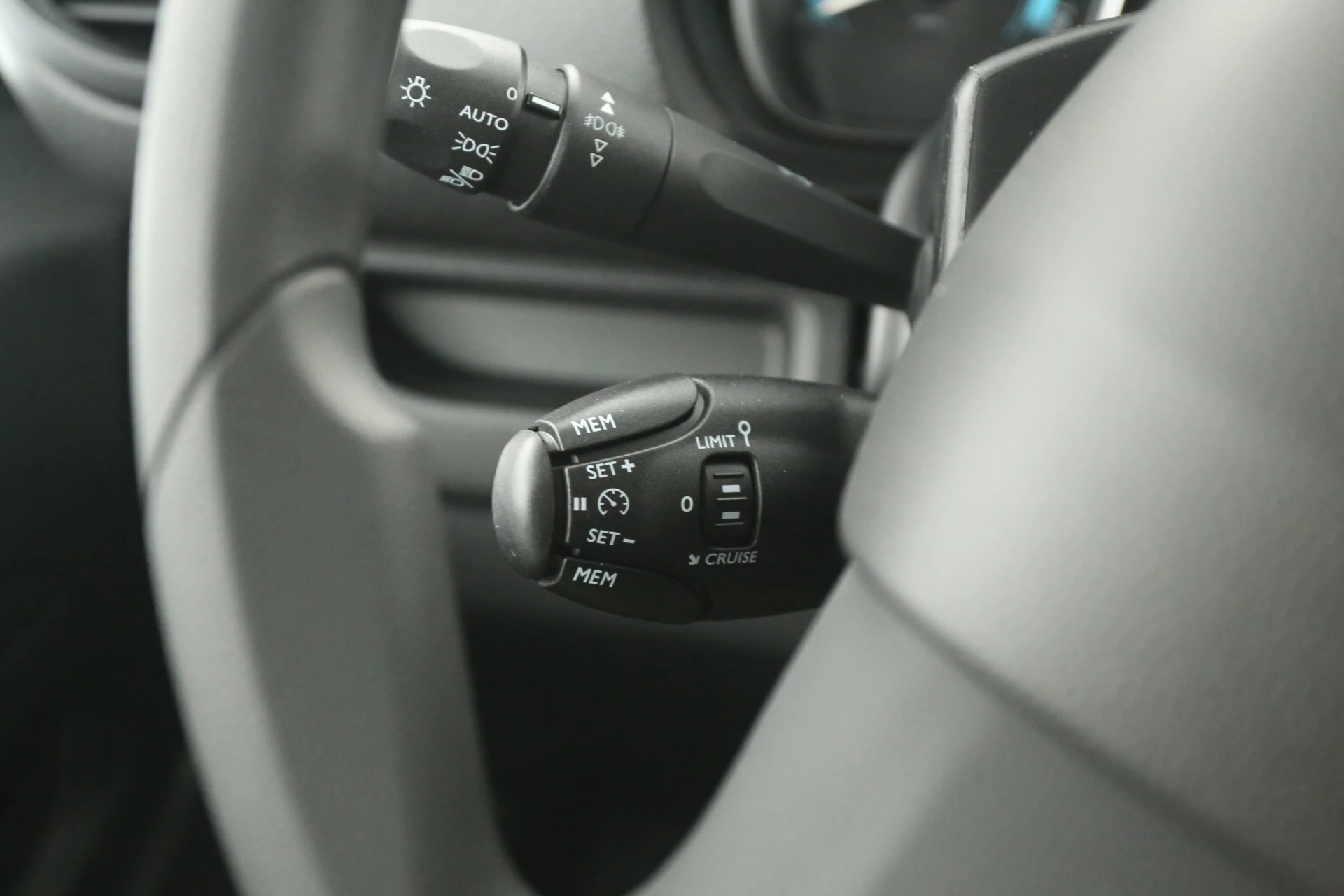 Hoofdafbeelding Peugeot e-Expert
