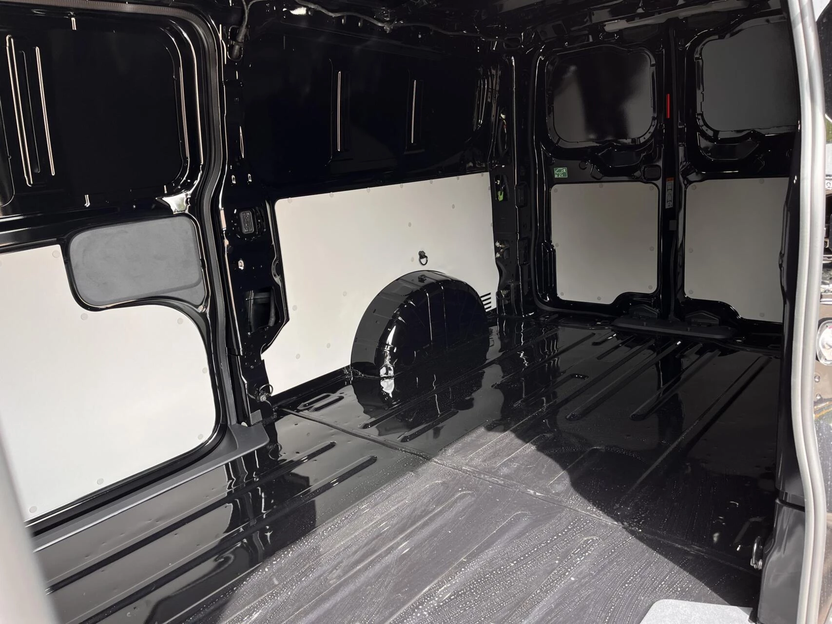 Hoofdafbeelding Ford E-Transit Custom