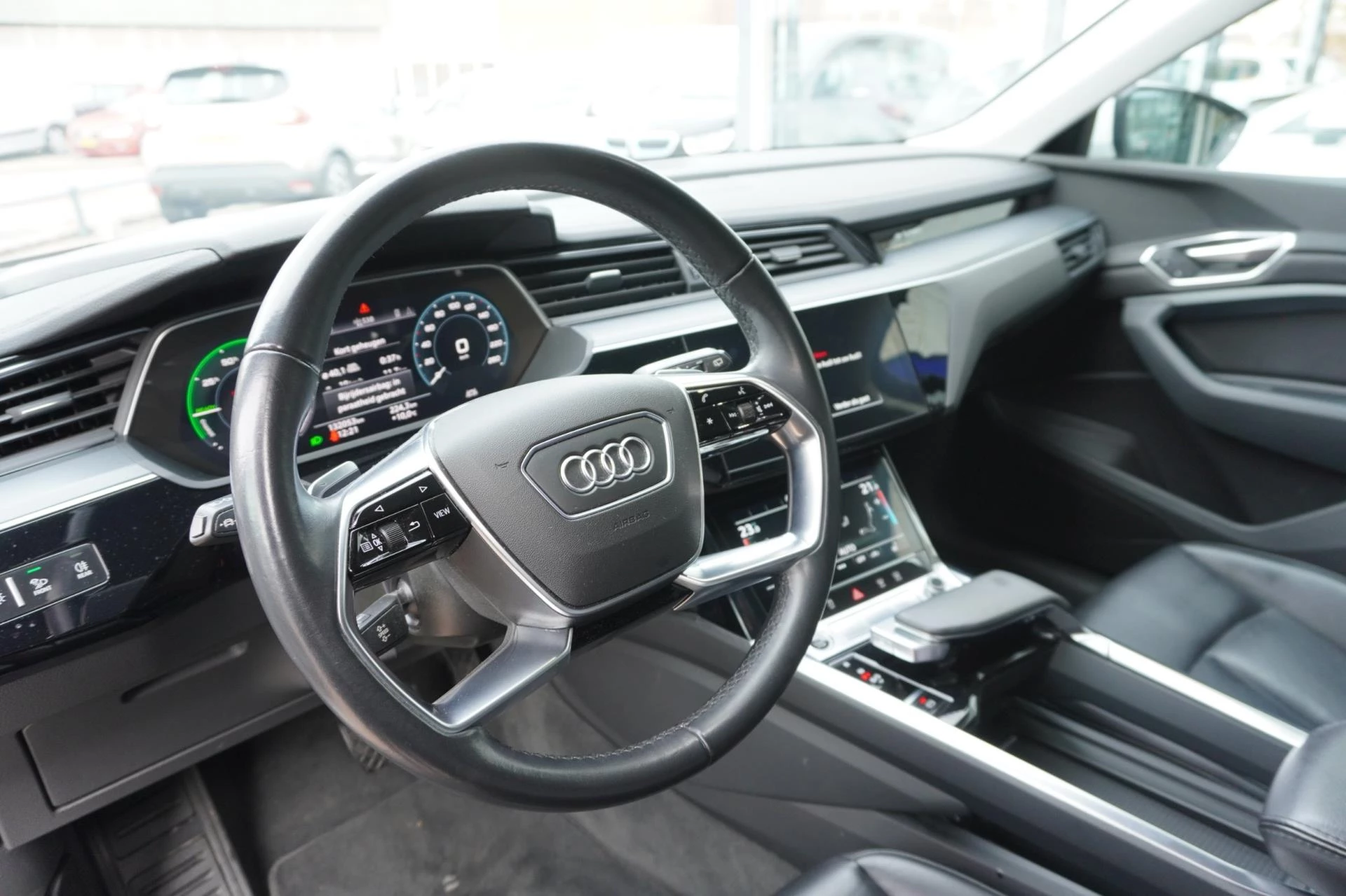 Hoofdafbeelding Audi e-tron