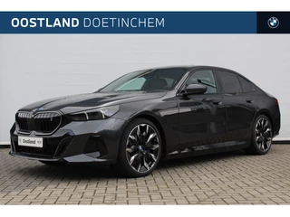 BMW i5 eDrive40 M Sport / Panoramadak / Trekhaak / Bowers & Wilkins / Adaptieve LED / Stoelventilatie / Comfort Access / Parking Assistant Plus