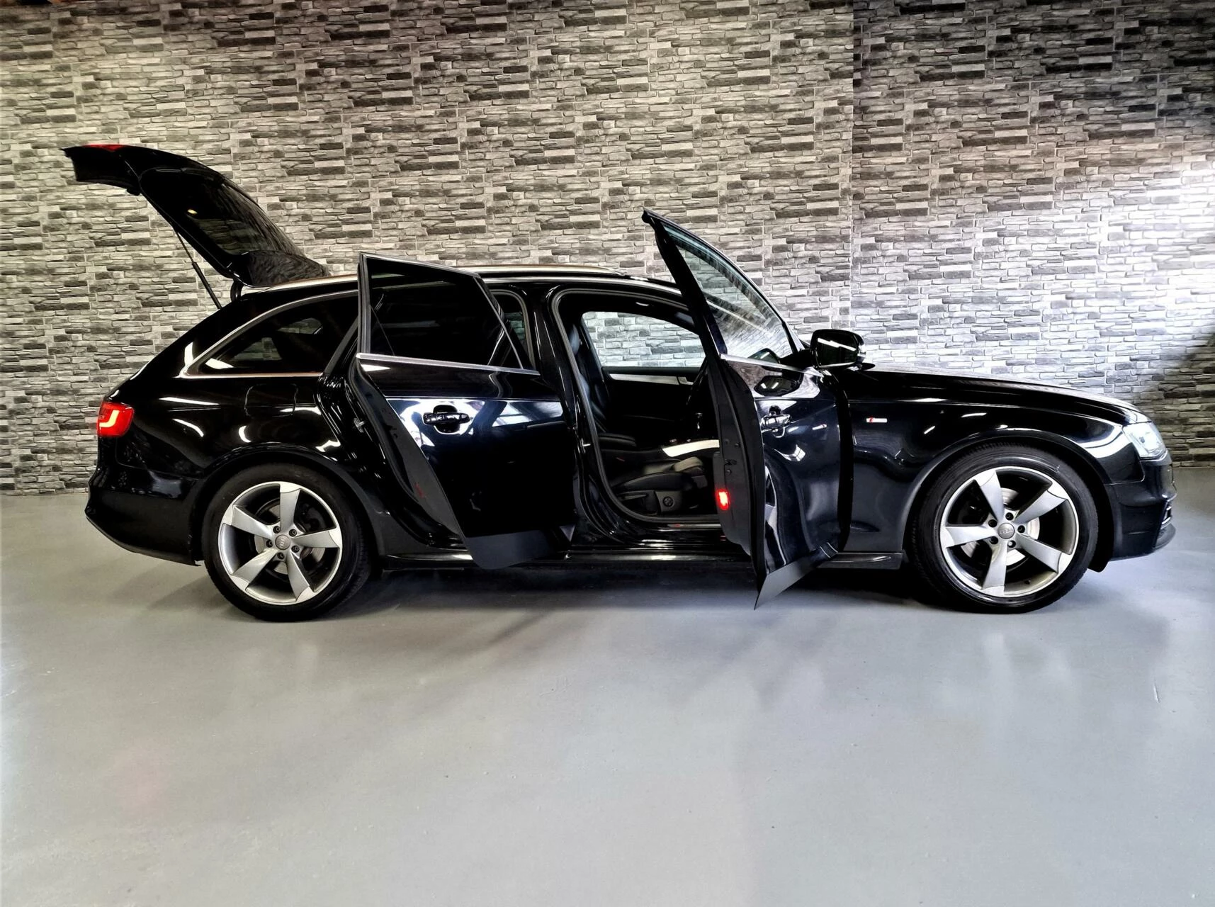 Hoofdafbeelding Audi A4
