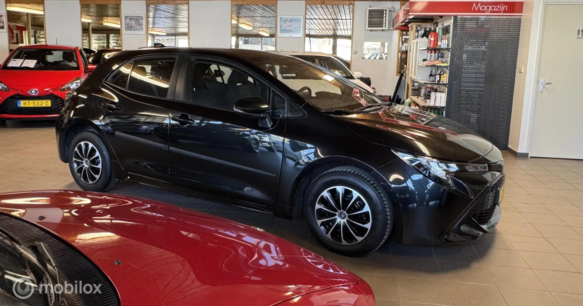 Hoofdafbeelding Toyota Corolla