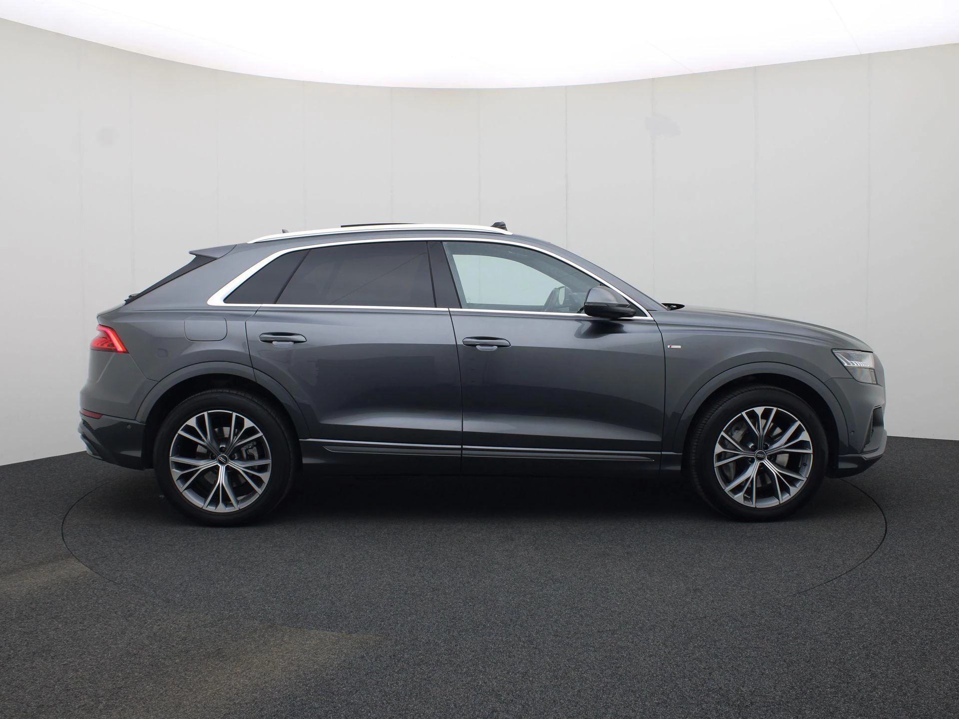 Hoofdafbeelding Audi Q8