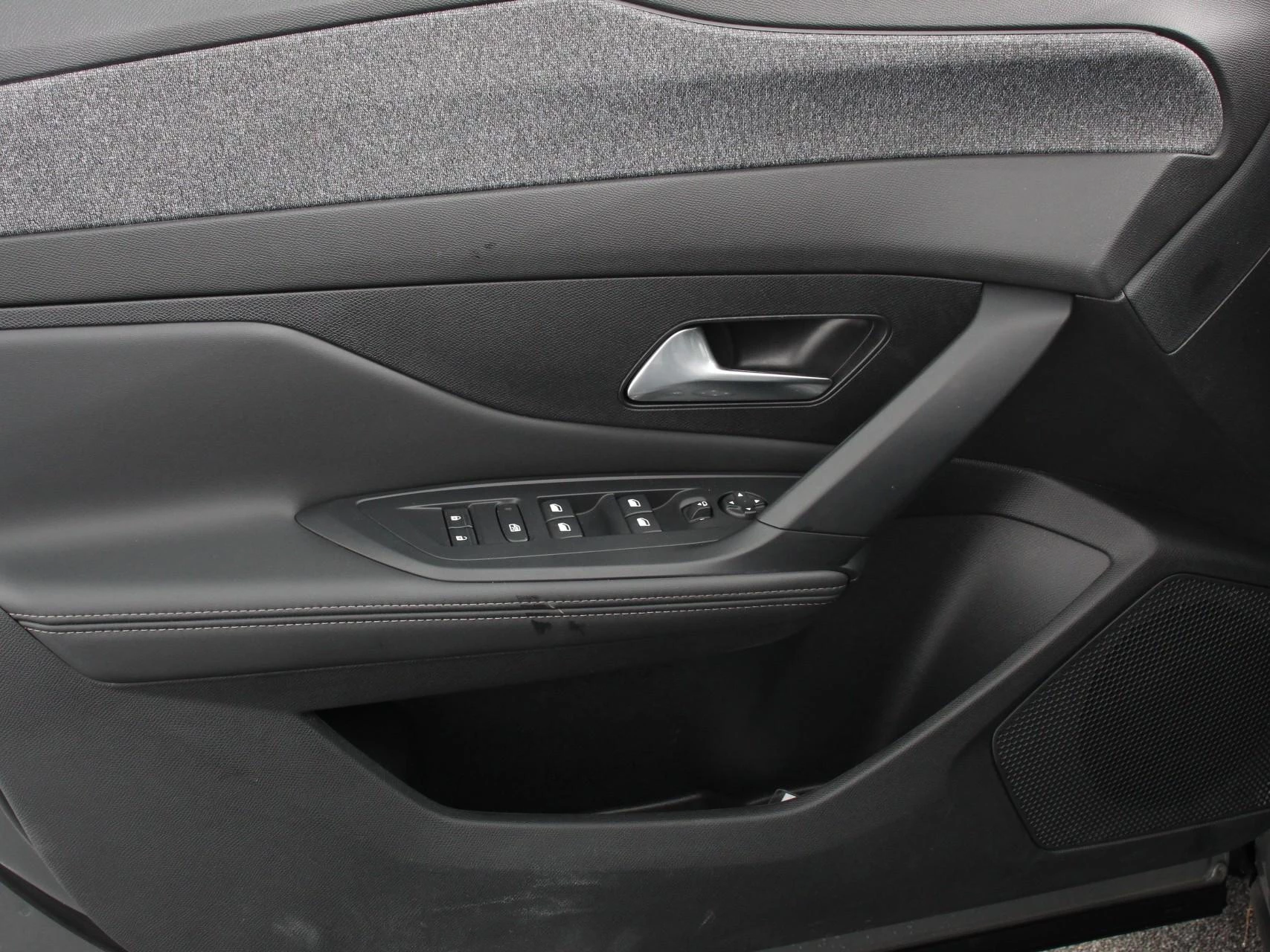 Hoofdafbeelding Peugeot 408