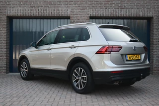 Volkswagen Tiguan 1.5 TSI Comfortline Business | Trekhaak | Adaptieve Cruise | Carplay/Android Auto | Navigatie | Clima