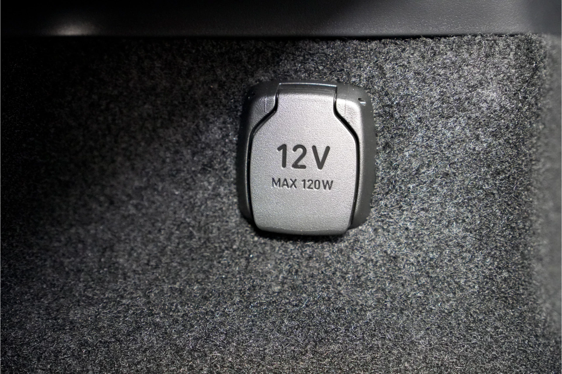 Hoofdafbeelding Lynk & Co 08