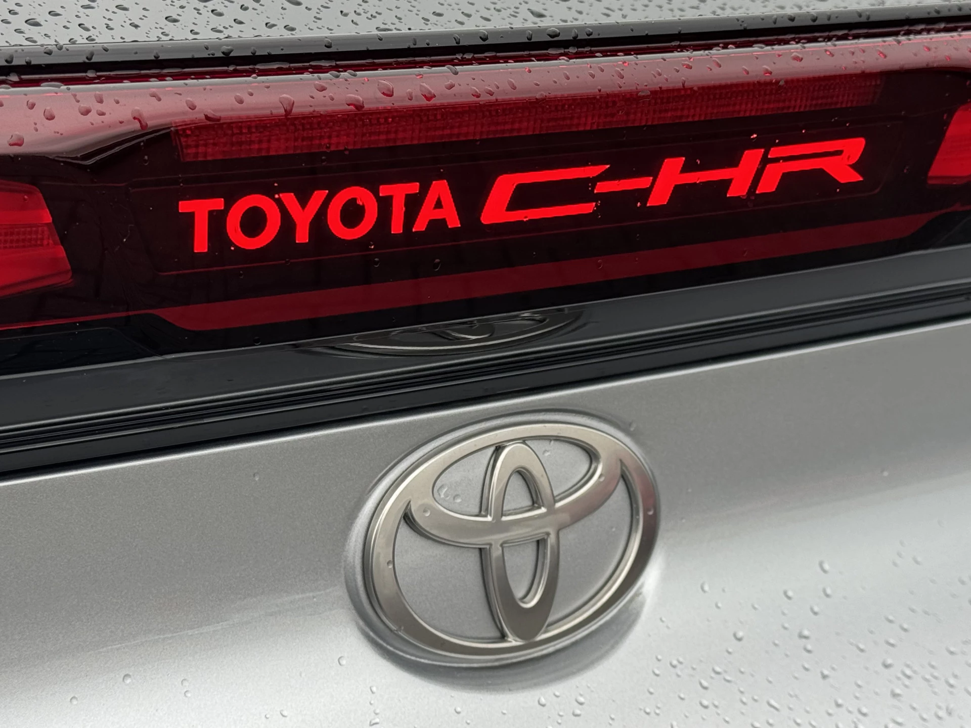 Hoofdafbeelding Toyota C-HR