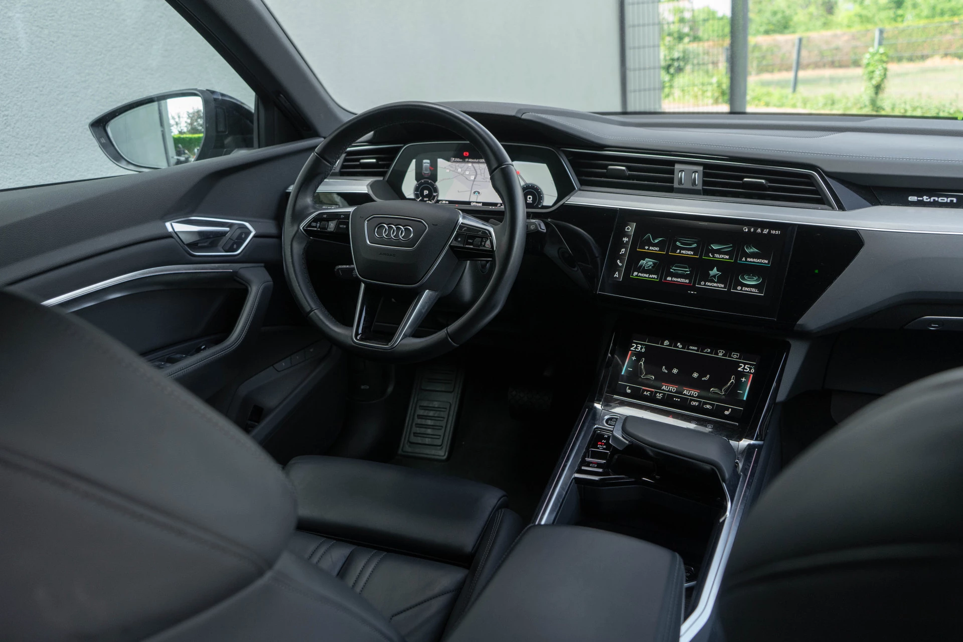 Hoofdafbeelding Audi e-tron