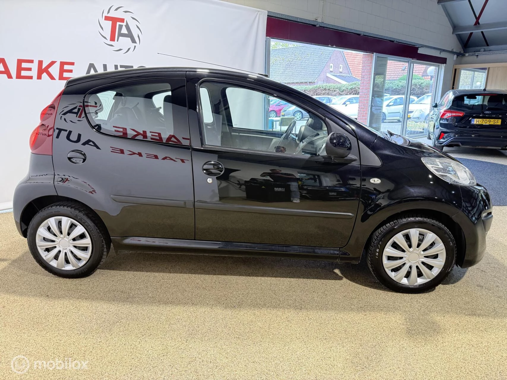 Hoofdafbeelding Peugeot 107