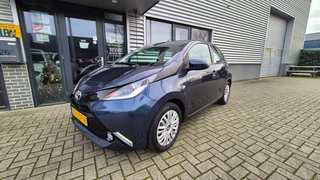 Toyota Aygo 1.0VVT-i X play AIRCO CAMERA EL RAMEN LED NAP
