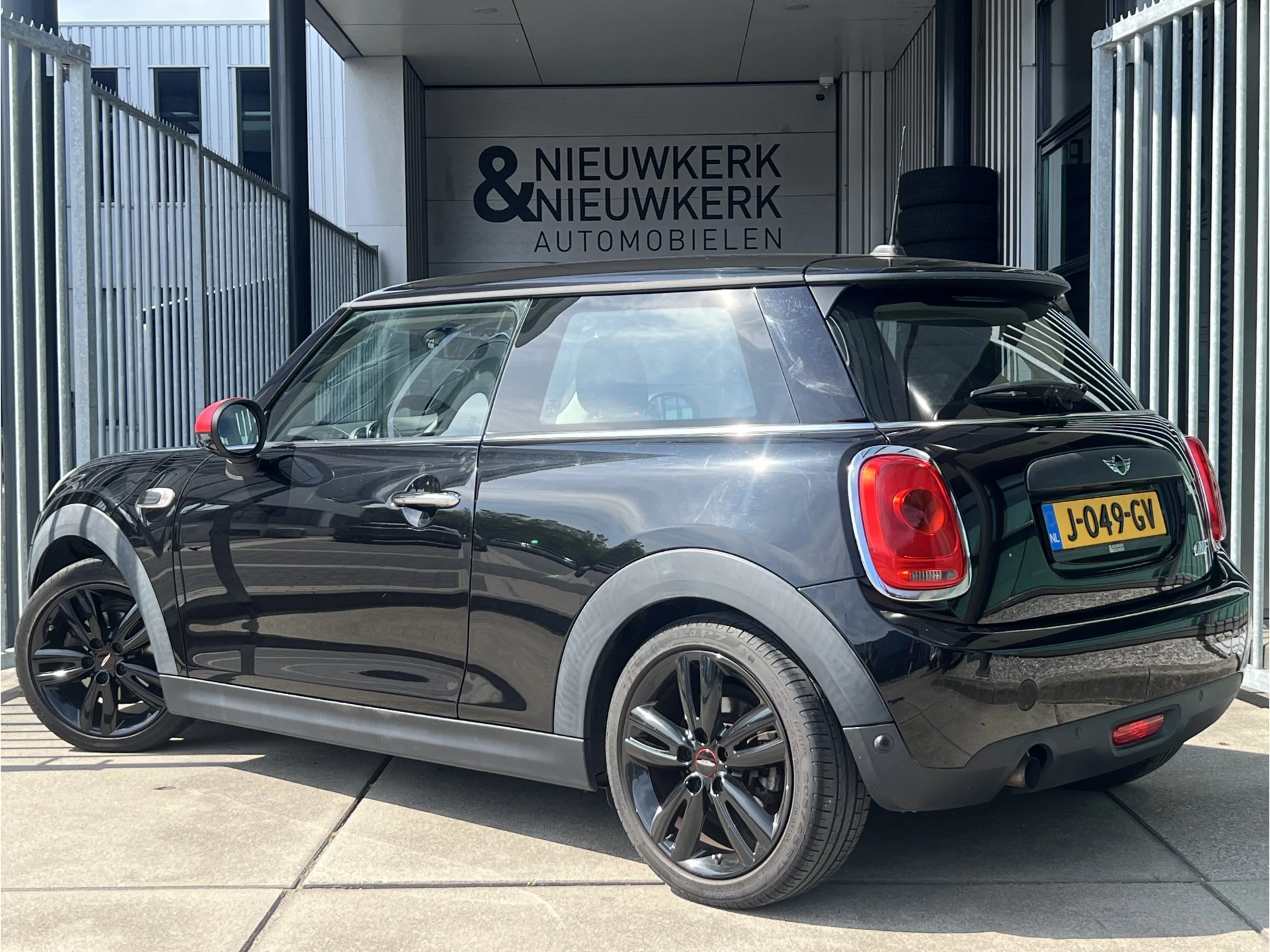 Hoofdafbeelding MINI One