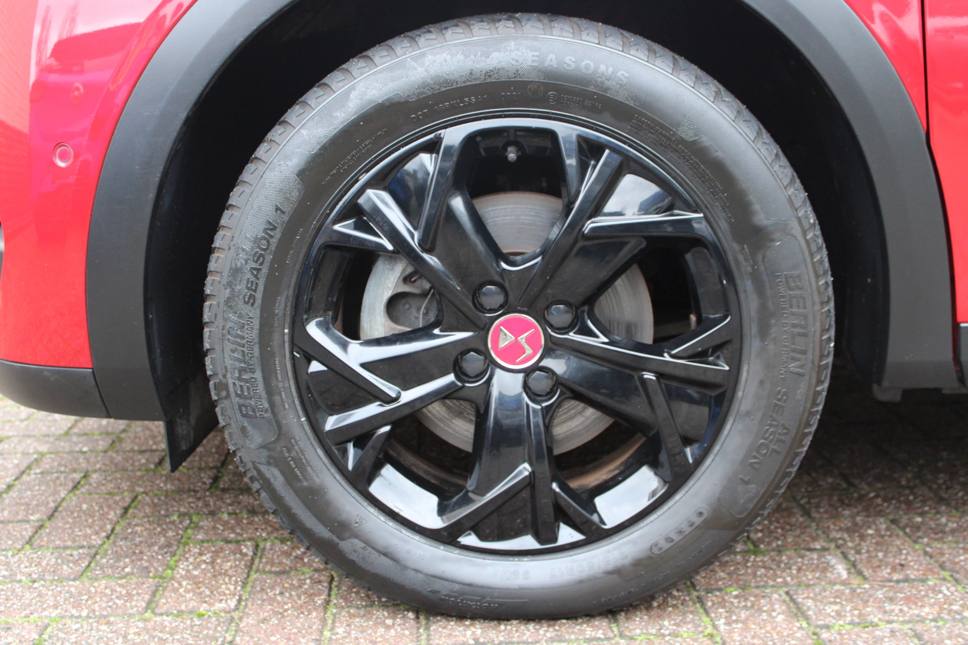 Hoofdafbeelding DS DS 3