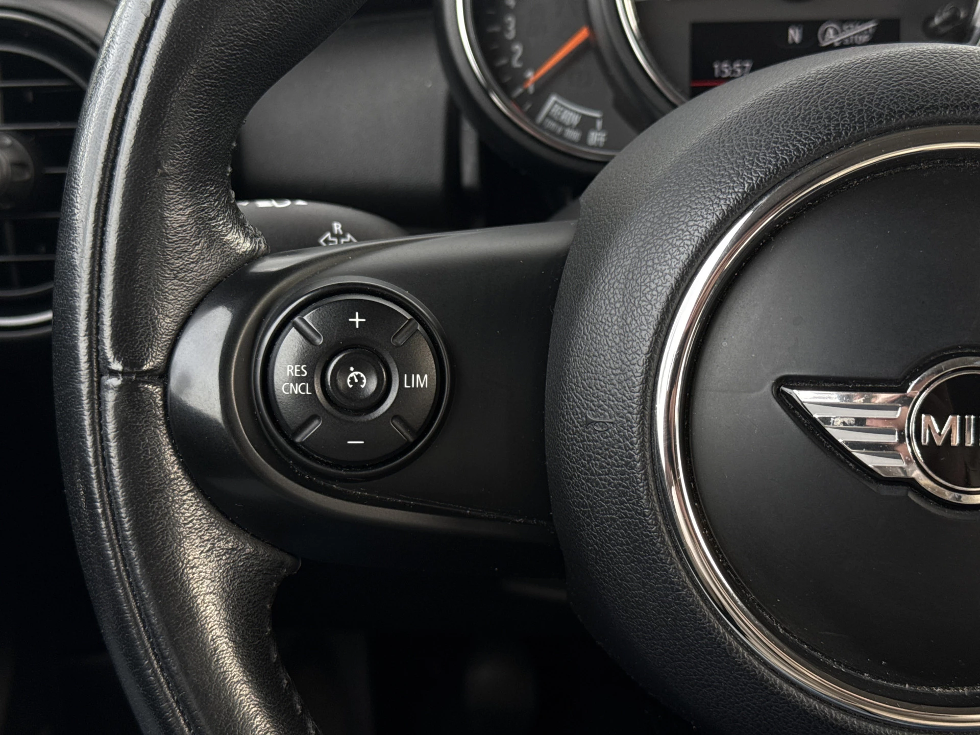 Hoofdafbeelding MINI One