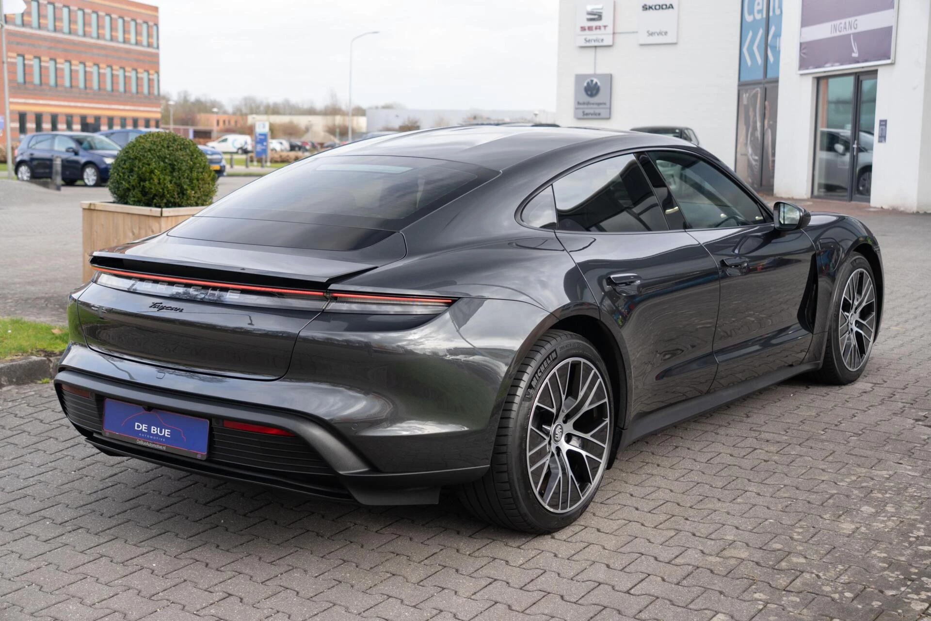 Hoofdafbeelding Porsche Taycan