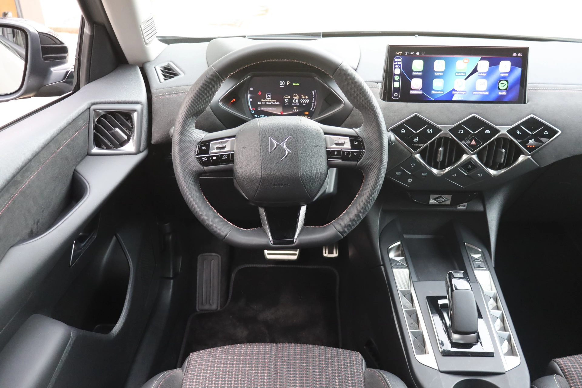 Hoofdafbeelding DS DS 3