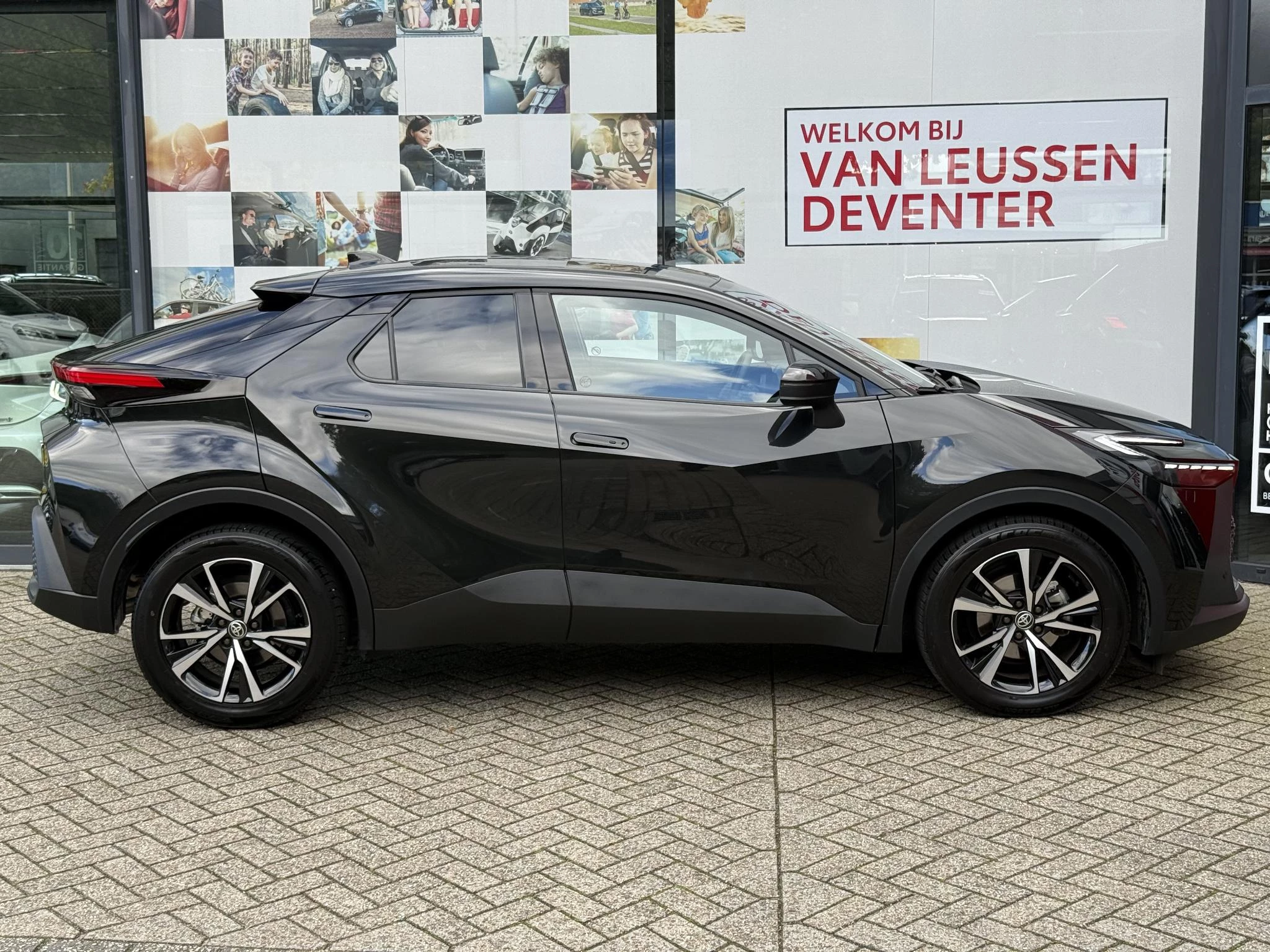 Hoofdafbeelding Toyota C-HR