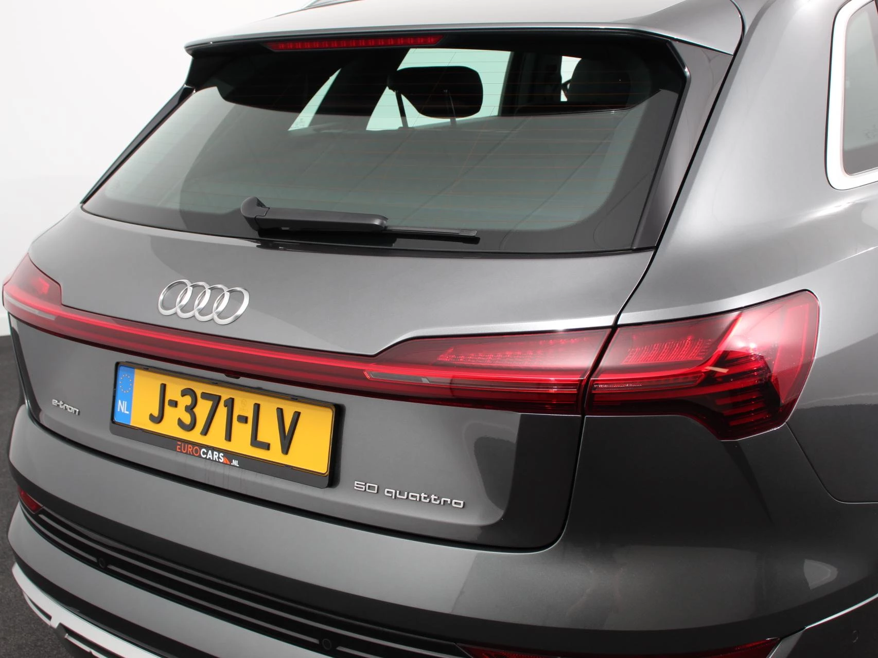 Hoofdafbeelding Audi e-tron