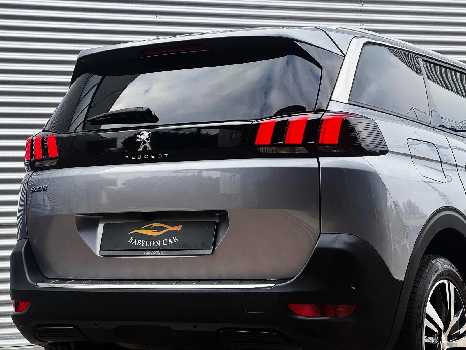 Hoofdafbeelding Peugeot 5008