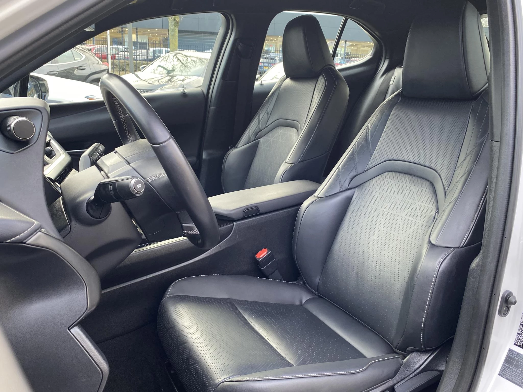 Hoofdafbeelding Lexus UX