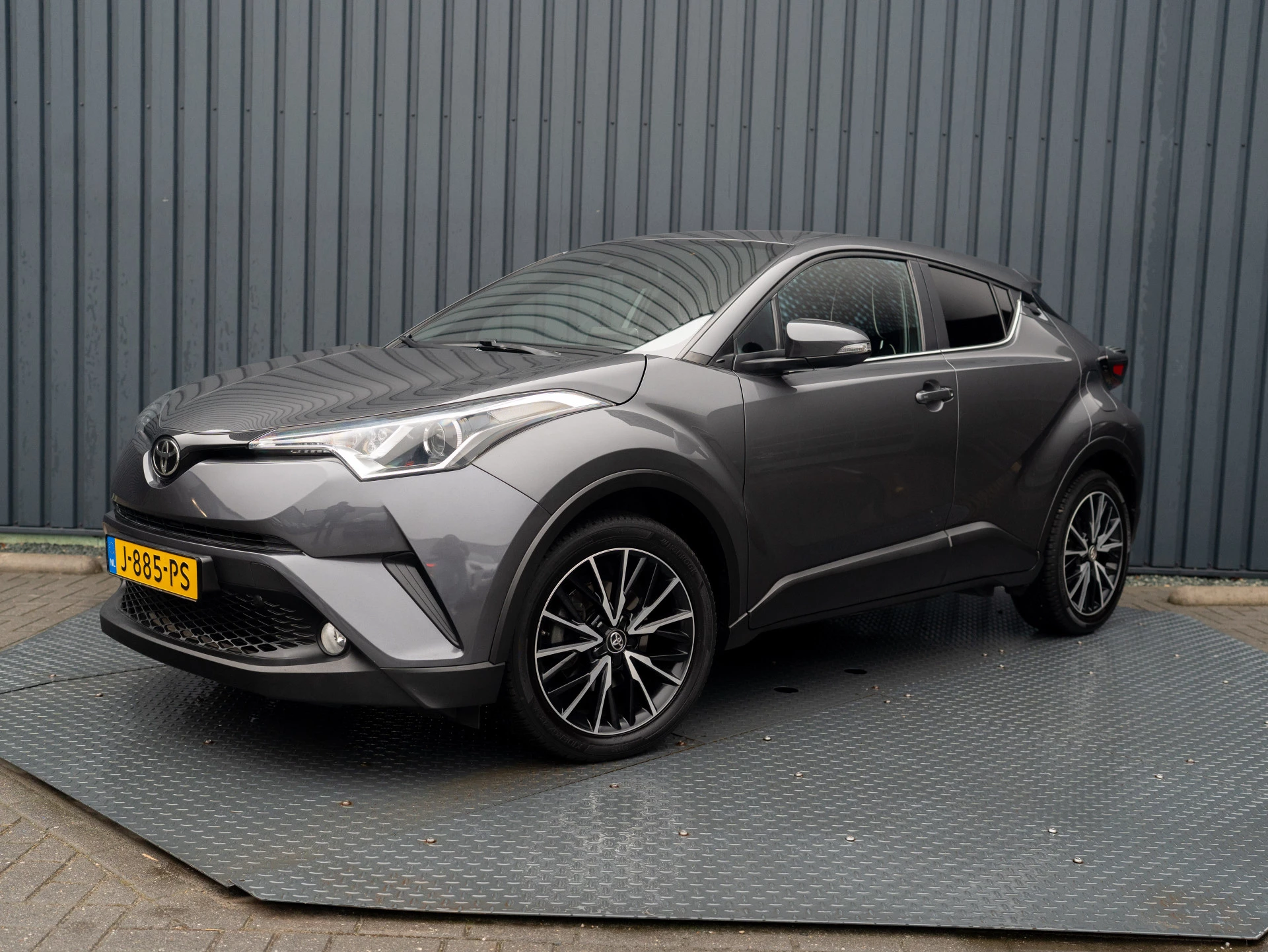 Hoofdafbeelding Toyota C-HR