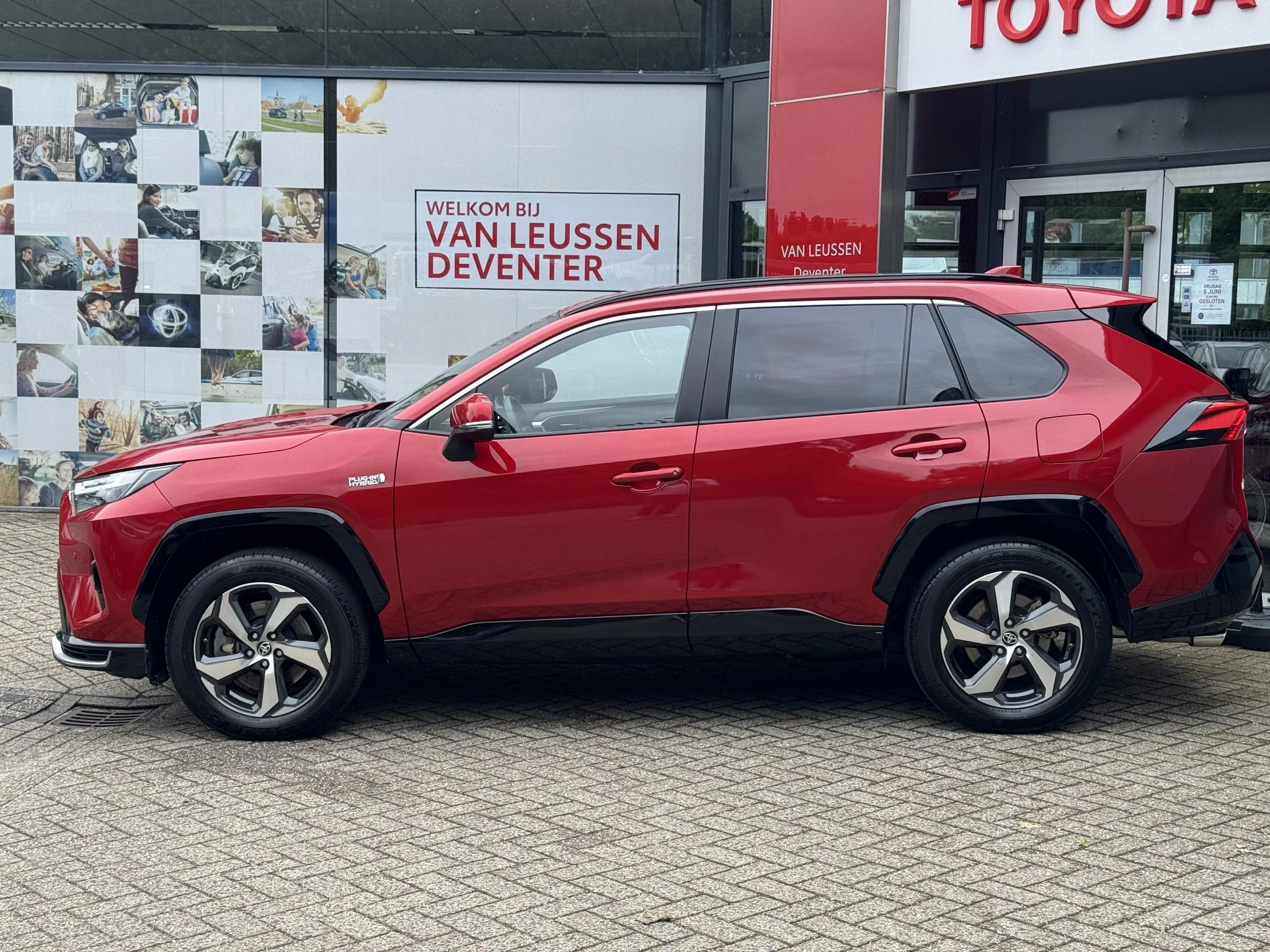 Hoofdafbeelding Toyota RAV4