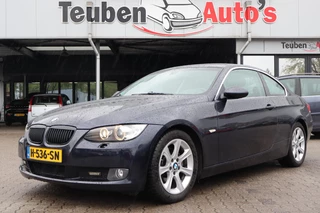 BMW 3-serie Coupé 325i | Handbak | Lederen bekleding | Climate control | Cruise control