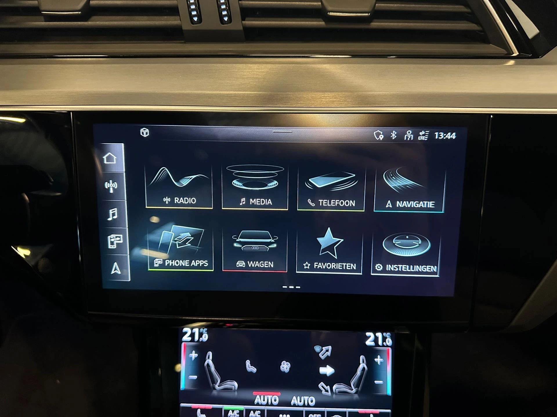 Hoofdafbeelding Audi e-tron