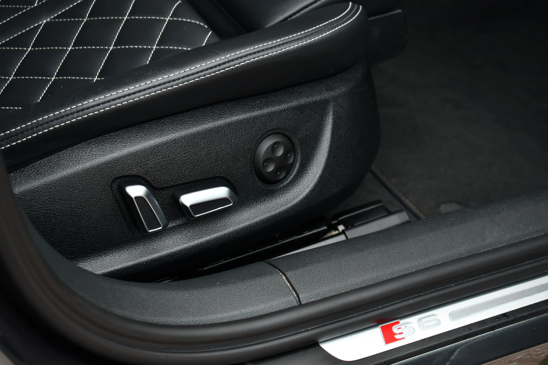 Hoofdafbeelding Audi S6