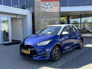 Toyota Yaris 1.5 Hybrid 115 BI-TONE KEYLESS HUD LM-VELGEN PARK-SENSOREN CAMERA BLUETOOTH DRAADLOOS-LADEN APPLE/ANDROID AD-CRUISE DAB+