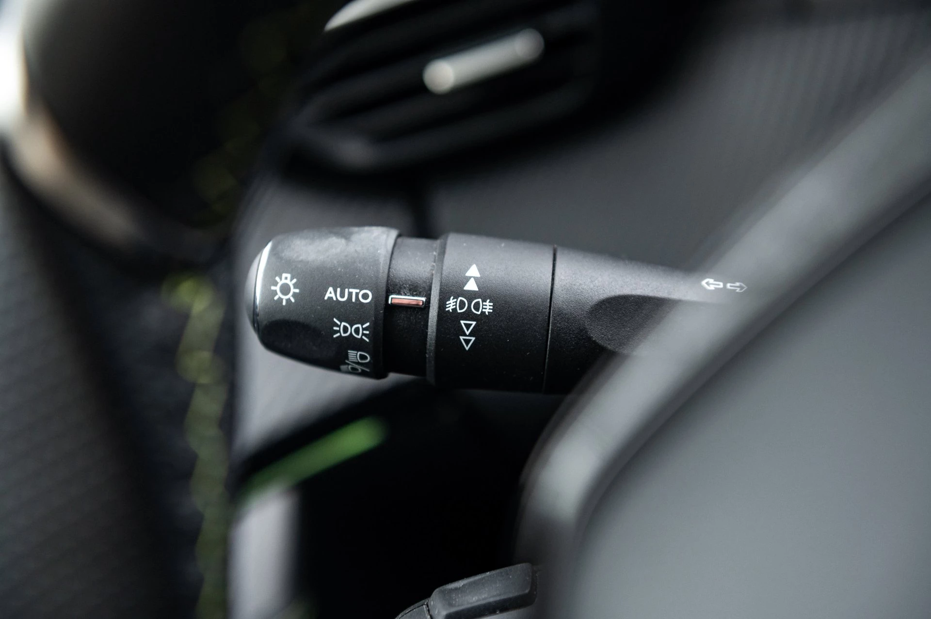 Hoofdafbeelding Peugeot e-2008