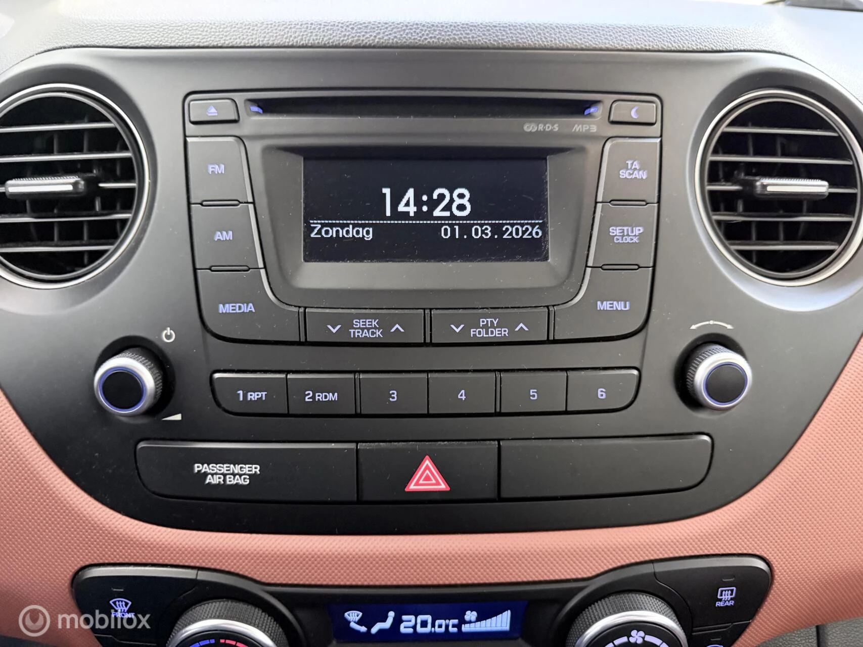 Hoofdafbeelding Hyundai i10