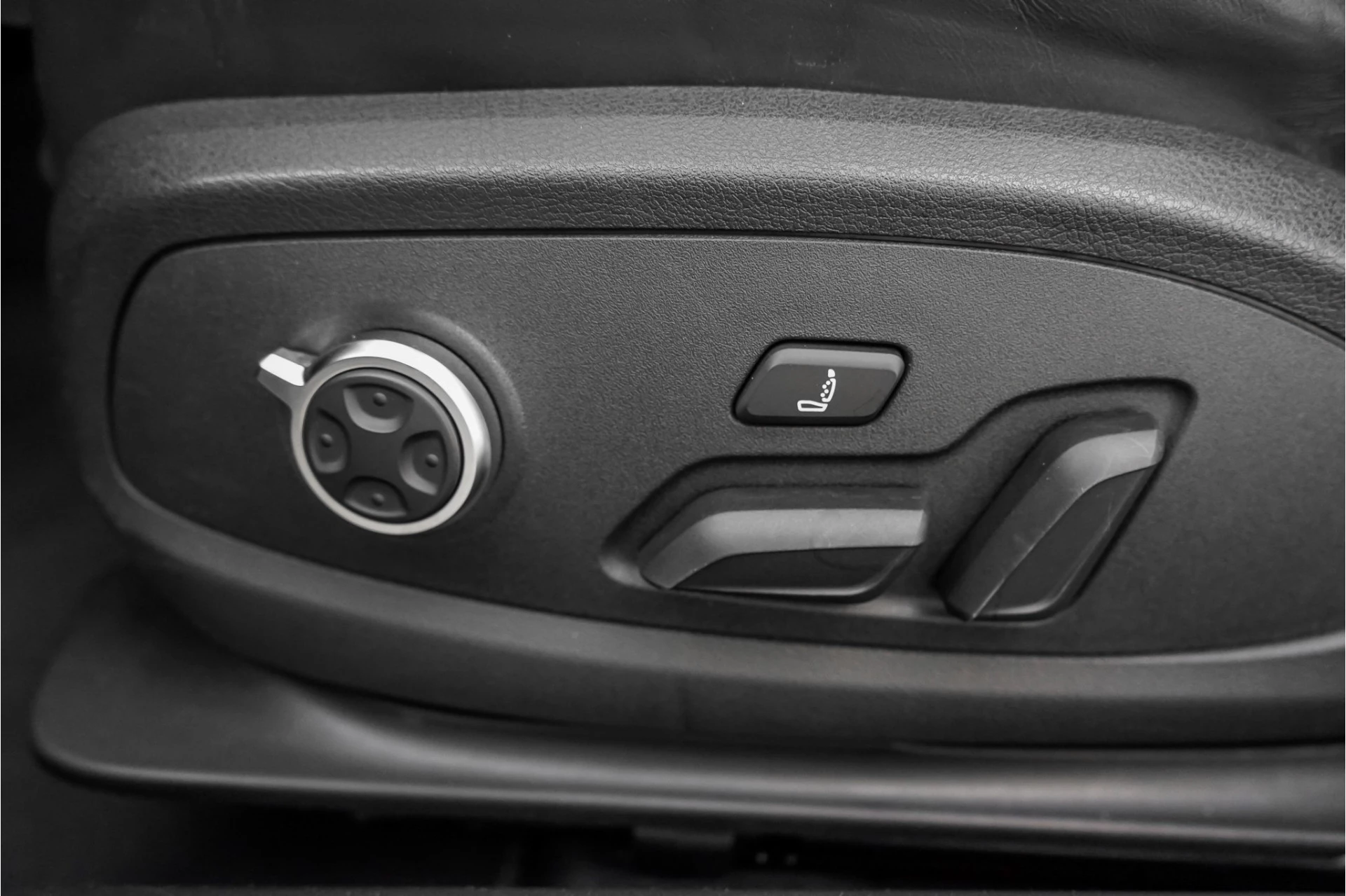 Hoofdafbeelding Audi S4