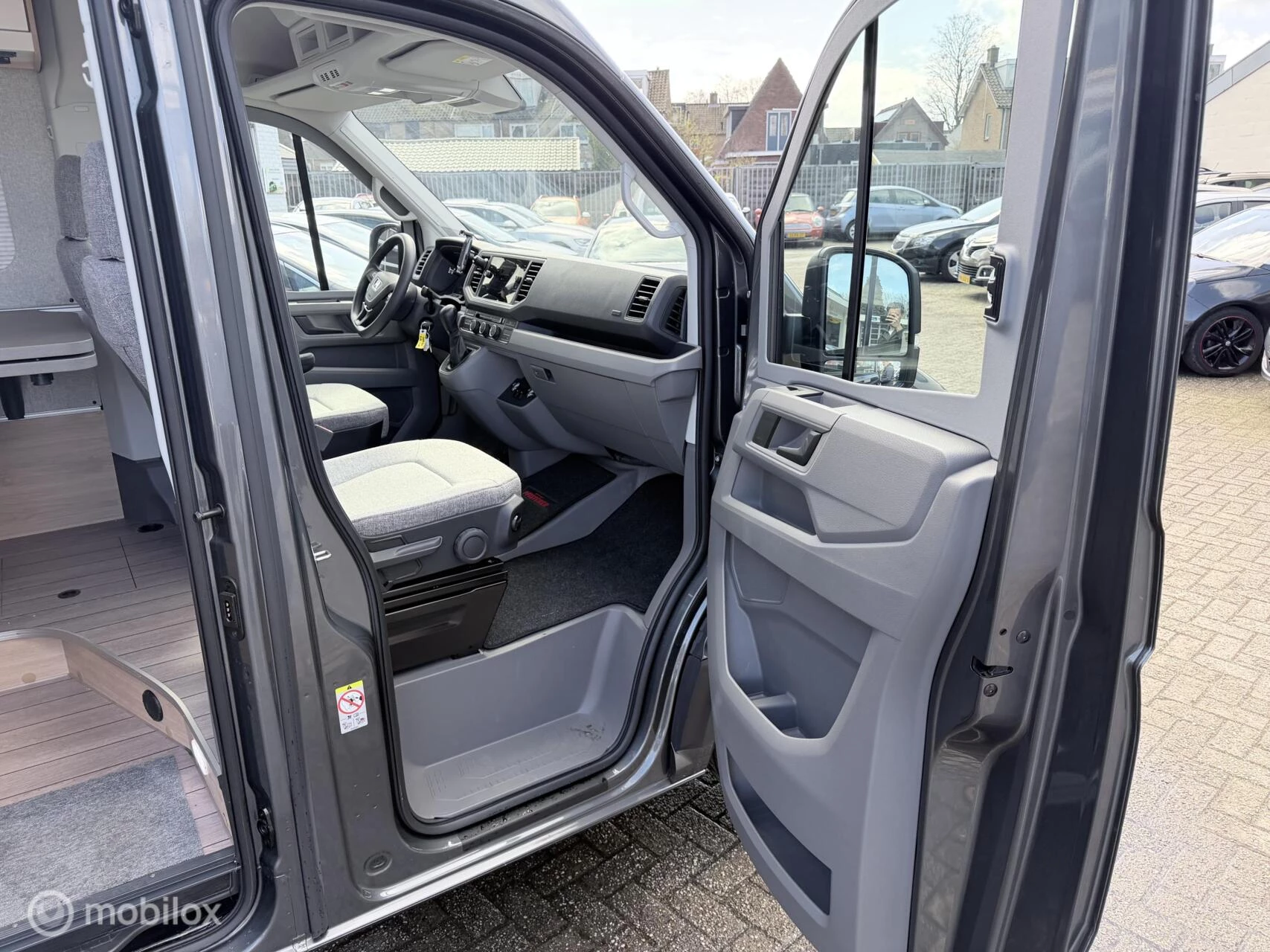 Hoofdafbeelding Knaus TGE 3.180