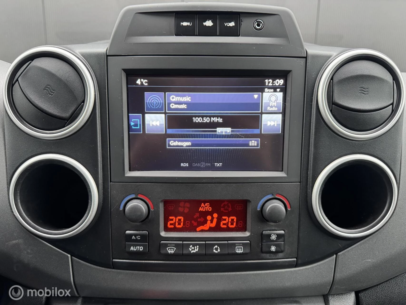 Hoofdafbeelding Peugeot Partner