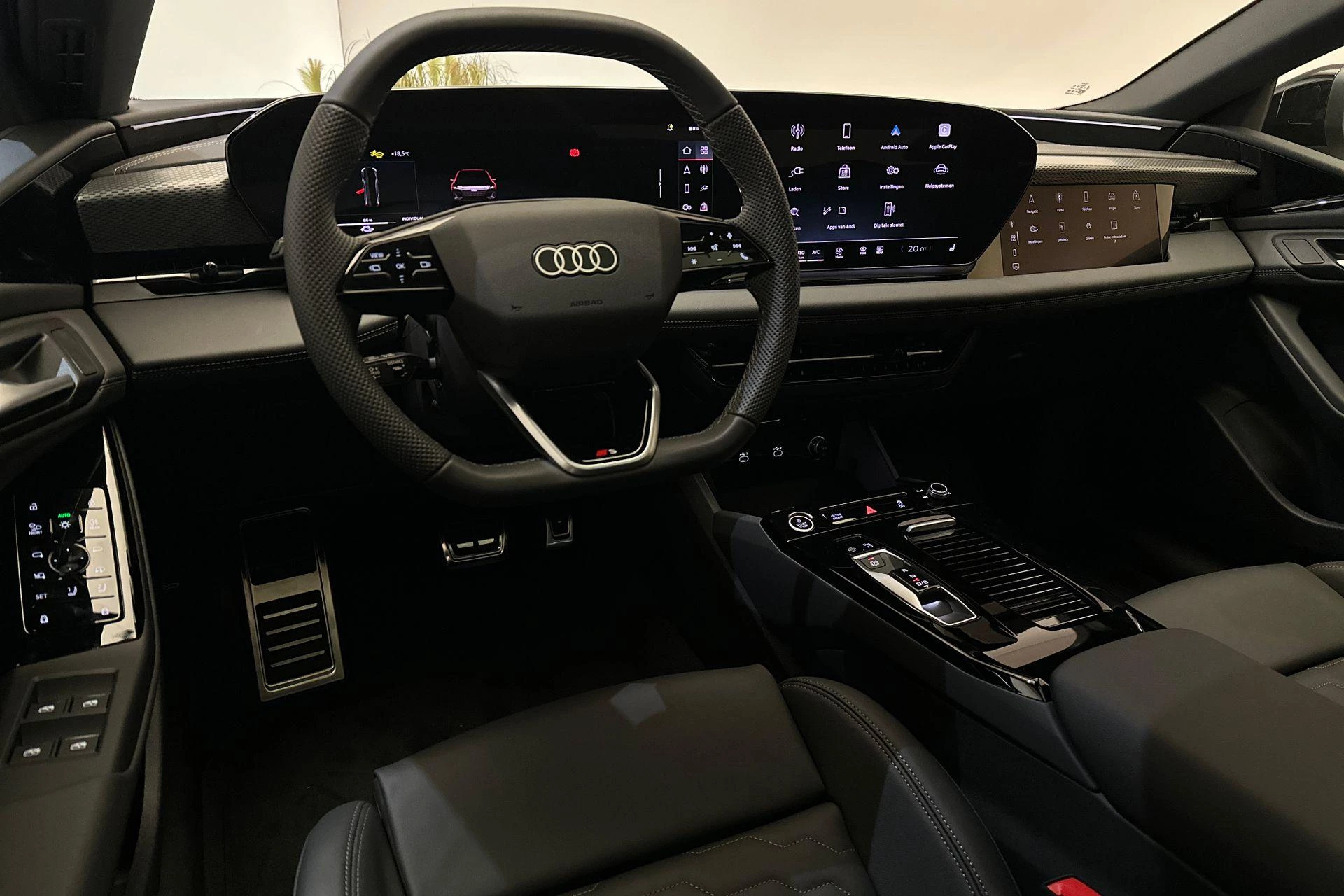 Hoofdafbeelding Audi A6 e-tron