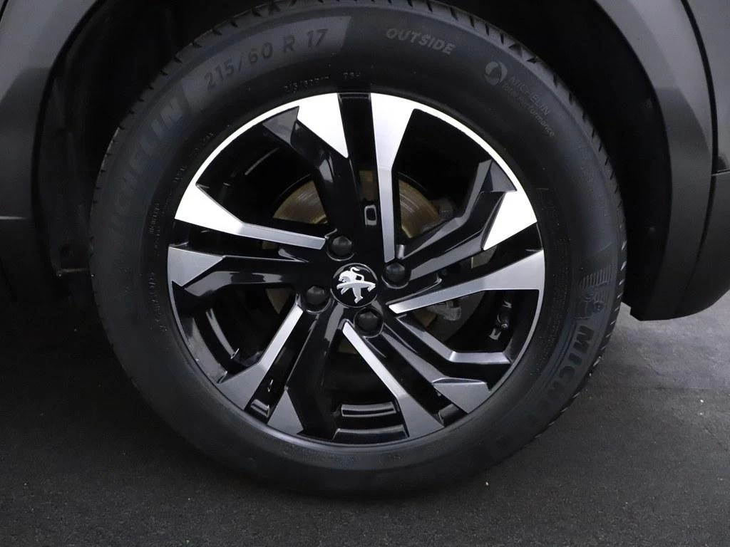 Hoofdafbeelding Peugeot e-2008