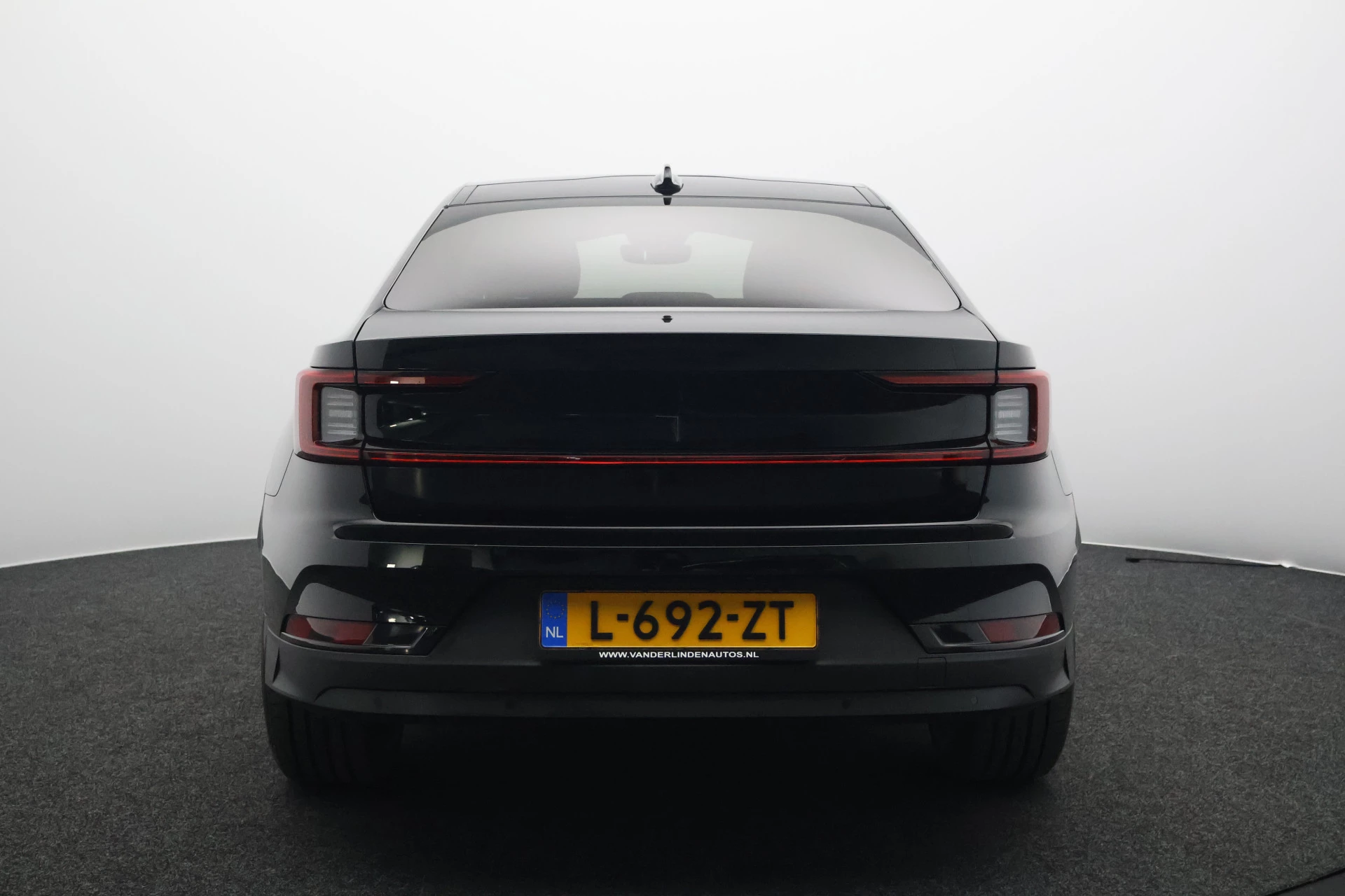 Hoofdafbeelding Polestar 2