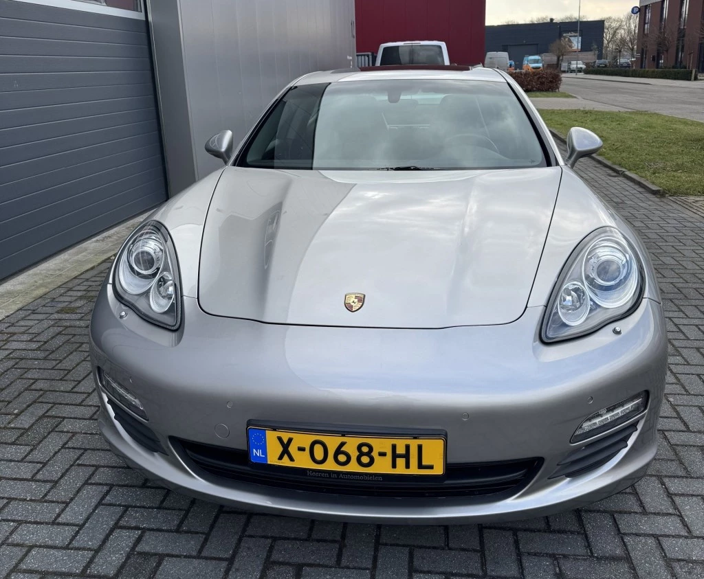 Hoofdafbeelding Porsche Panamera