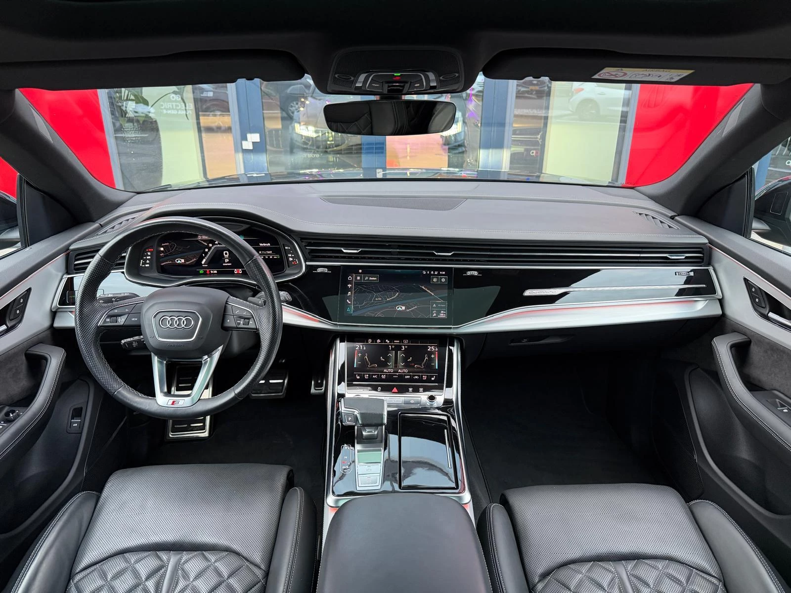 Hoofdafbeelding Audi Q8