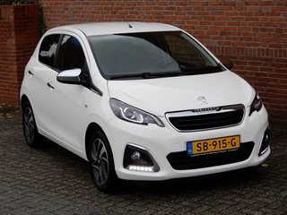 Hoofdafbeelding Peugeot 108 Peugeot 108 1.0 E-VTI ALLURE Automaat achteruitrij camera 23387KM