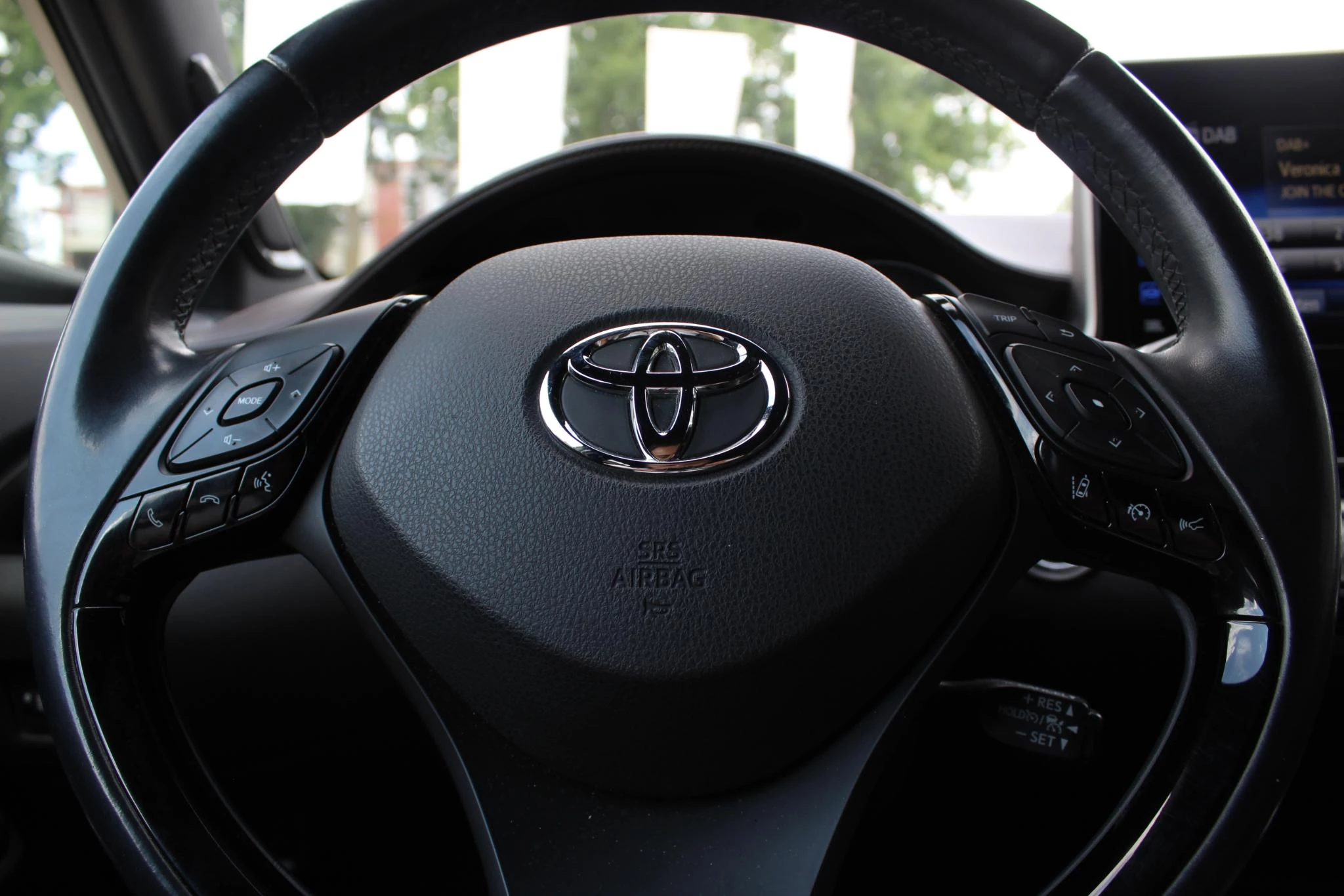 Hoofdafbeelding Toyota C-HR