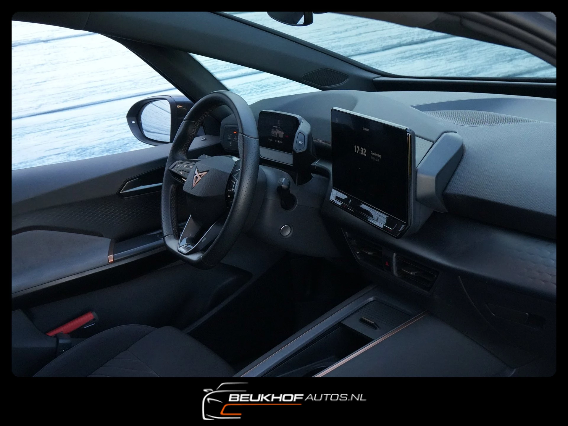 Hoofdafbeelding CUPRA Born