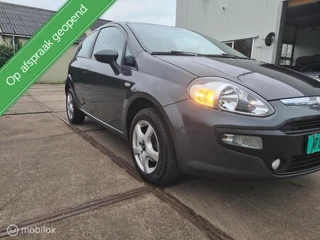 Hoofdafbeelding Fiat Punto Fiat Punto Evo 1.4 Business BJ 2010