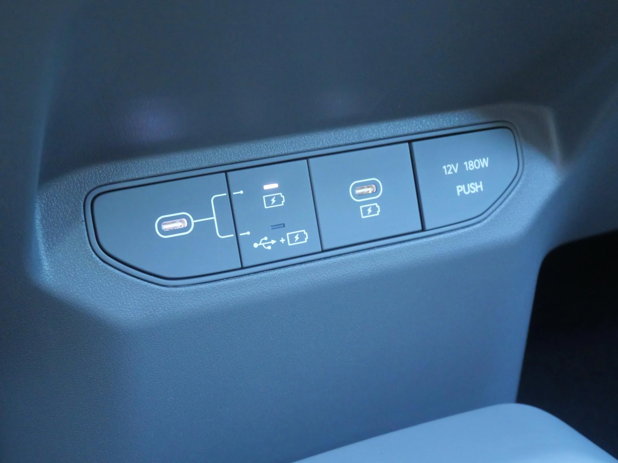 Hoofdafbeelding Kia EV3